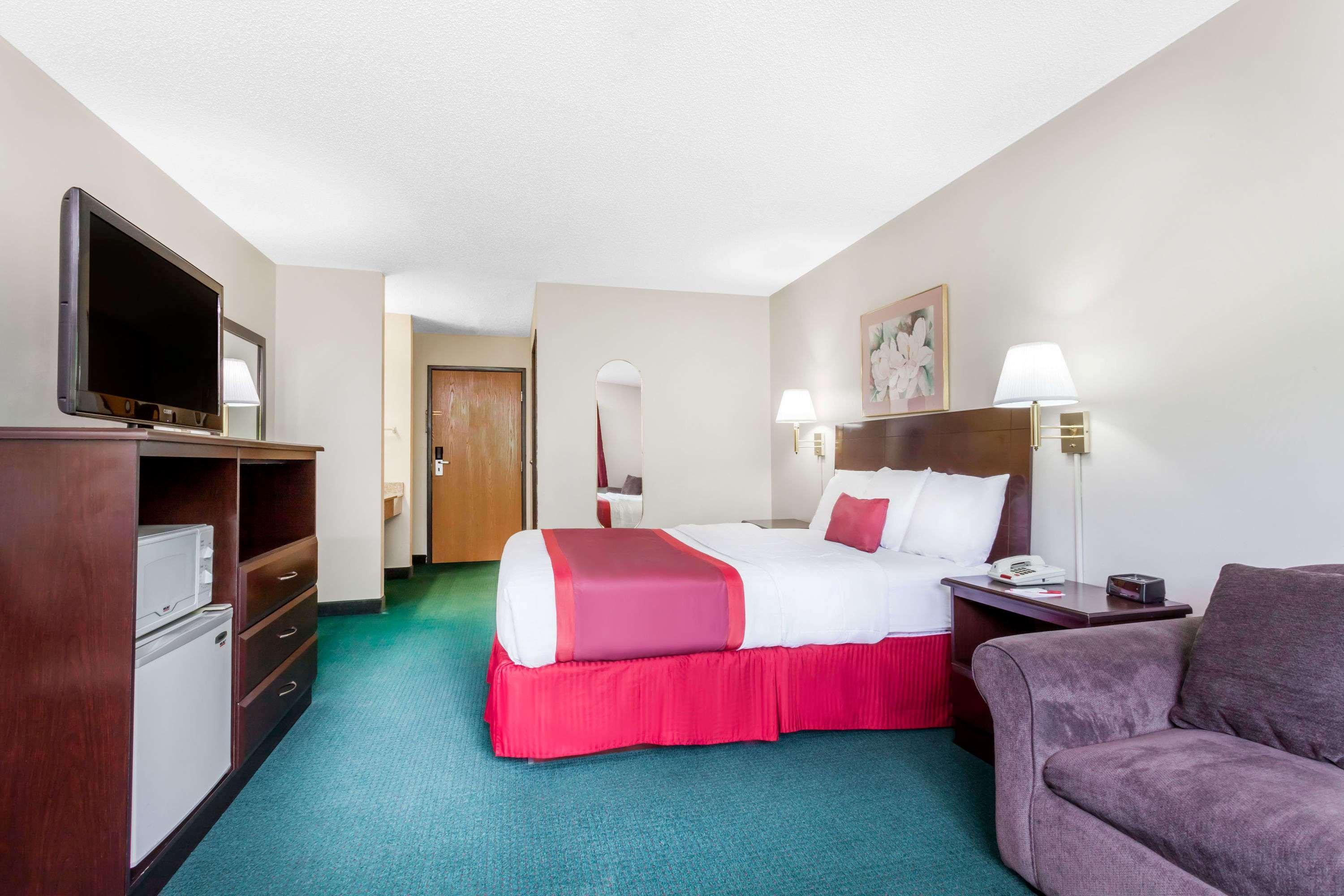 Ramada By Wyndham Tell City Exterior foto